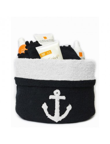 Small, round basket terry cloth with sea anchor embroidery in patchwork and washcloths